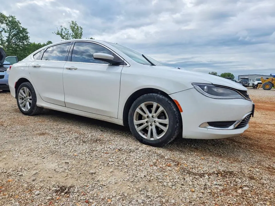 2016 CHRYSLER 200 LIMITED  