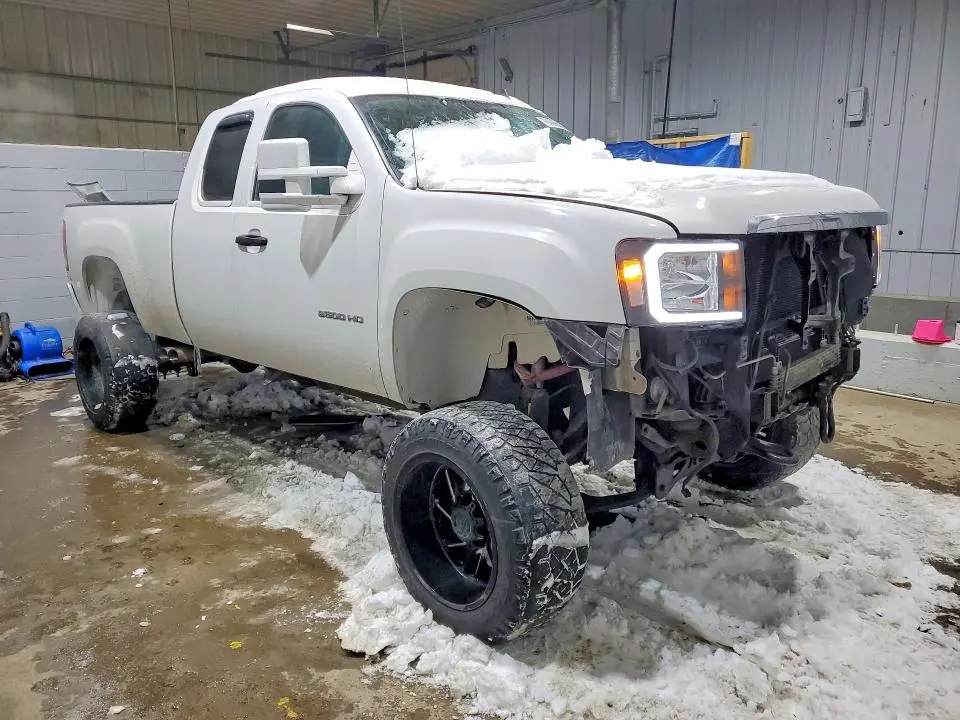 2012 GMC SIERRA K2500 SLE  
