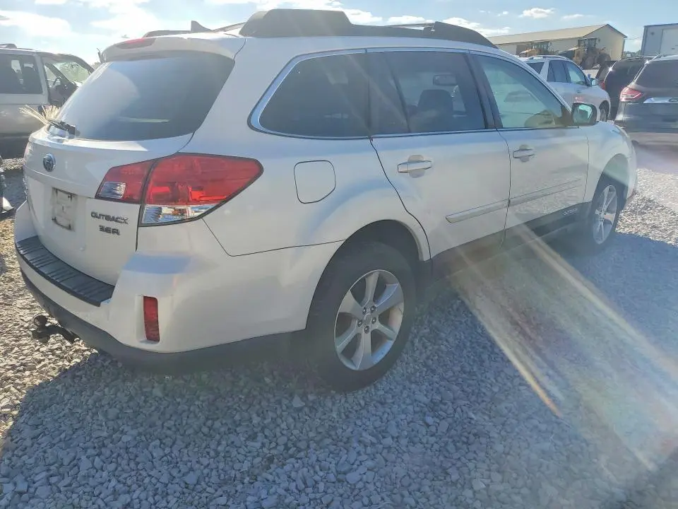 2013 SUBARU OUTBACK 3.6R LIMITED  