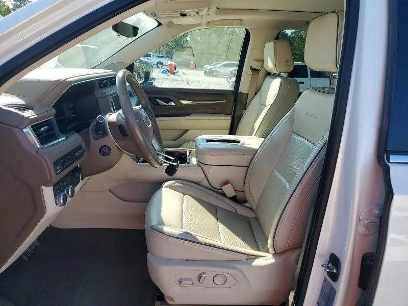 2022 GMC YUKON   