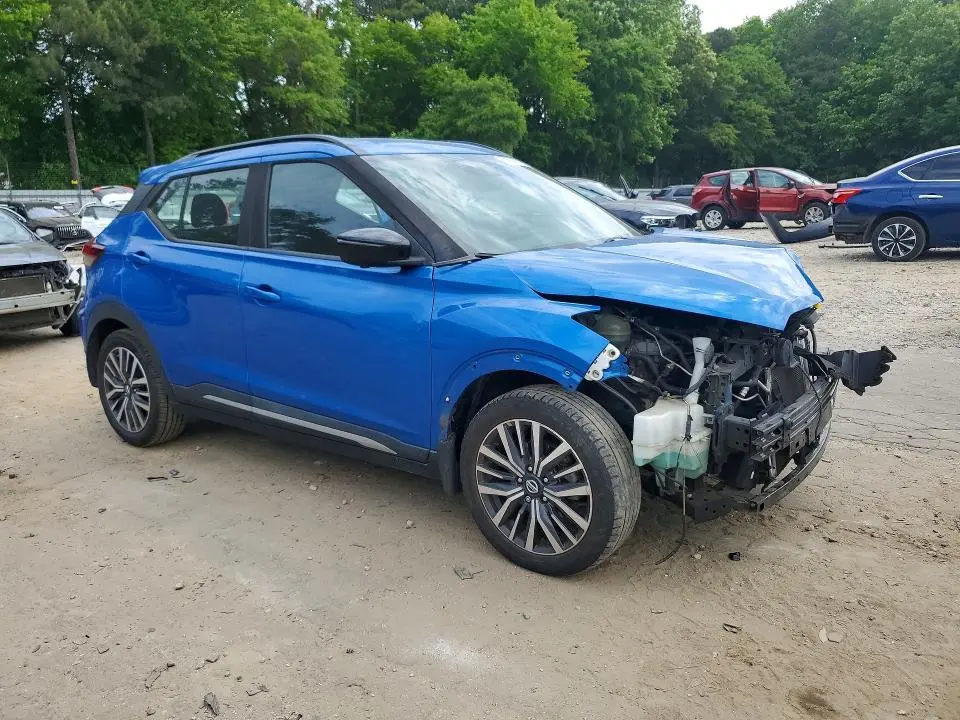 2021 NISSAN KICKS SR  