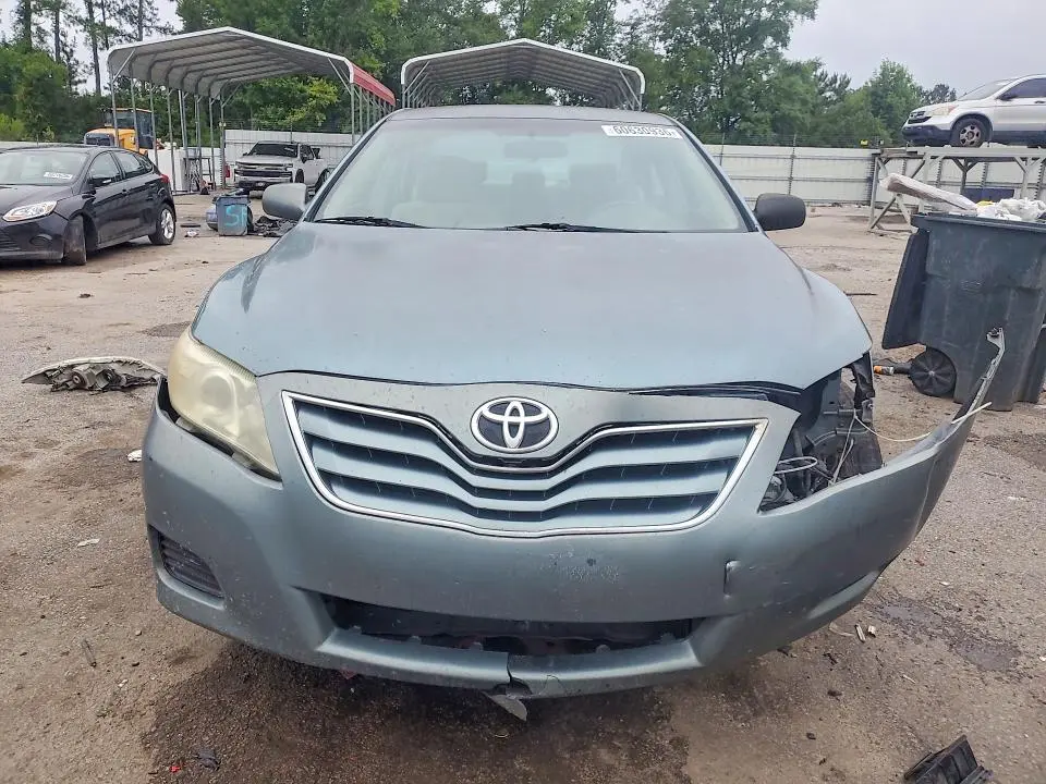 2010 TOYOTA CAMRY LE  