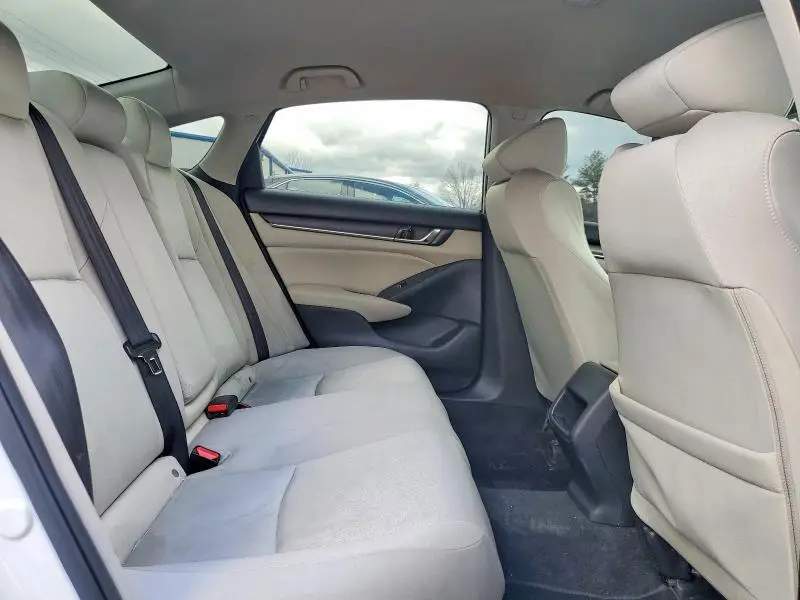 2019 HONDA ACCORD LX  