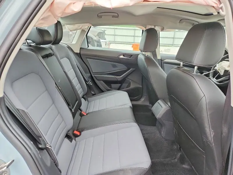2025 VOLKSWAGEN JETTA SE  