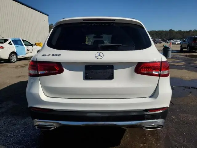 2017 MERCEDES-BENZ GLC 300