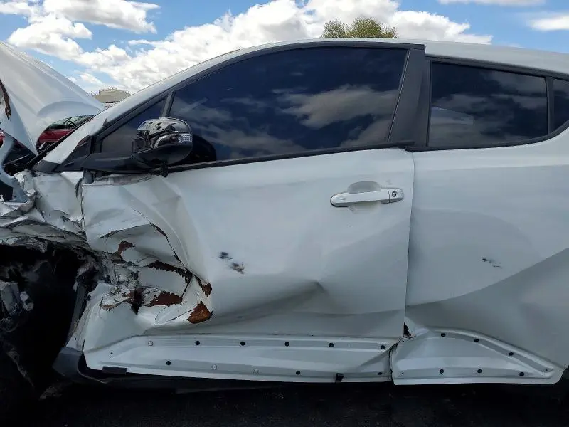 2018 TOYOTA C-HR XLE PREMIUM  