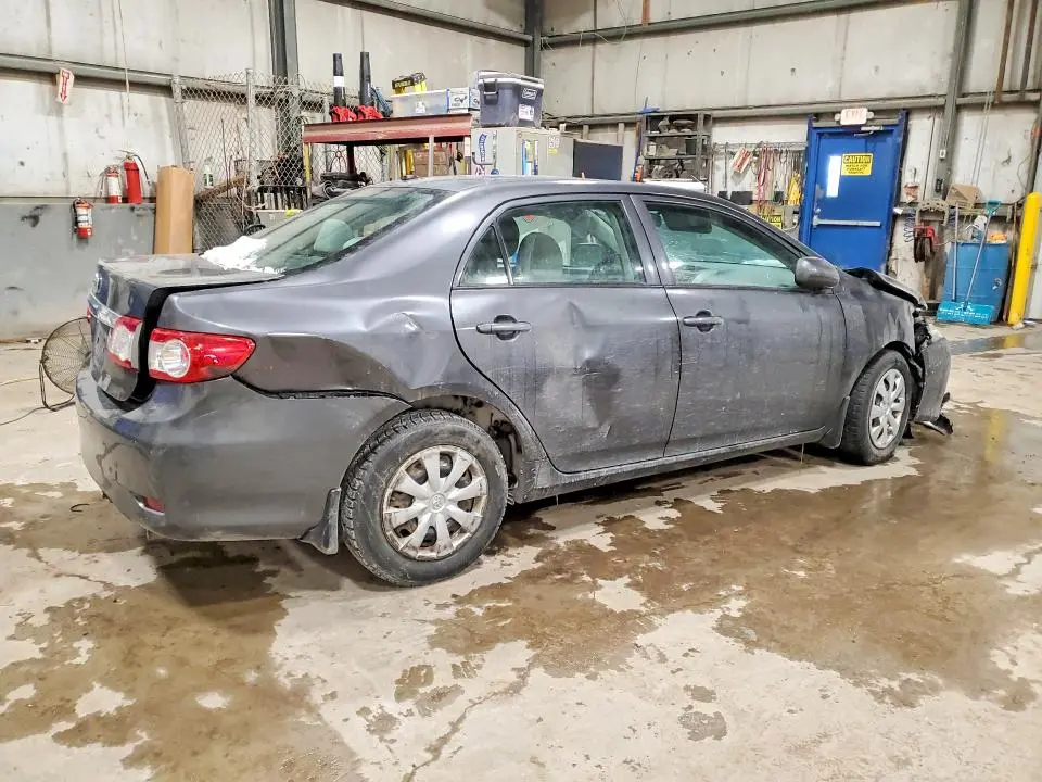 2013 TOYOTA COROLLA BASE  