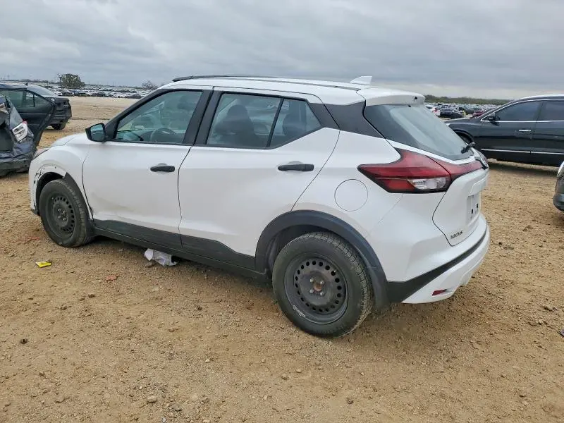 2021 NISSAN KICKS S  