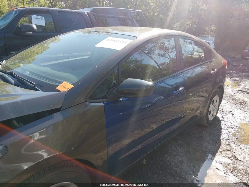 2018 KIA FORTE LX