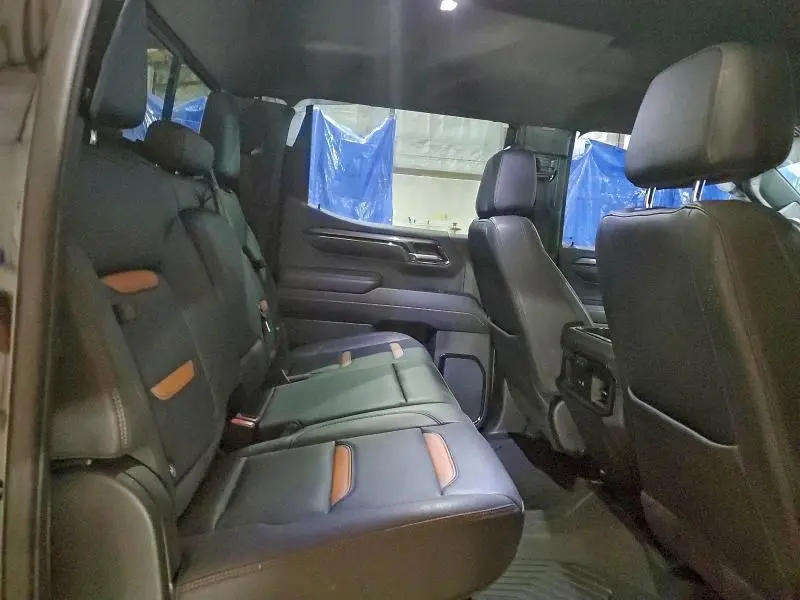 2024 GMC SIERRA K1500 AT4  
