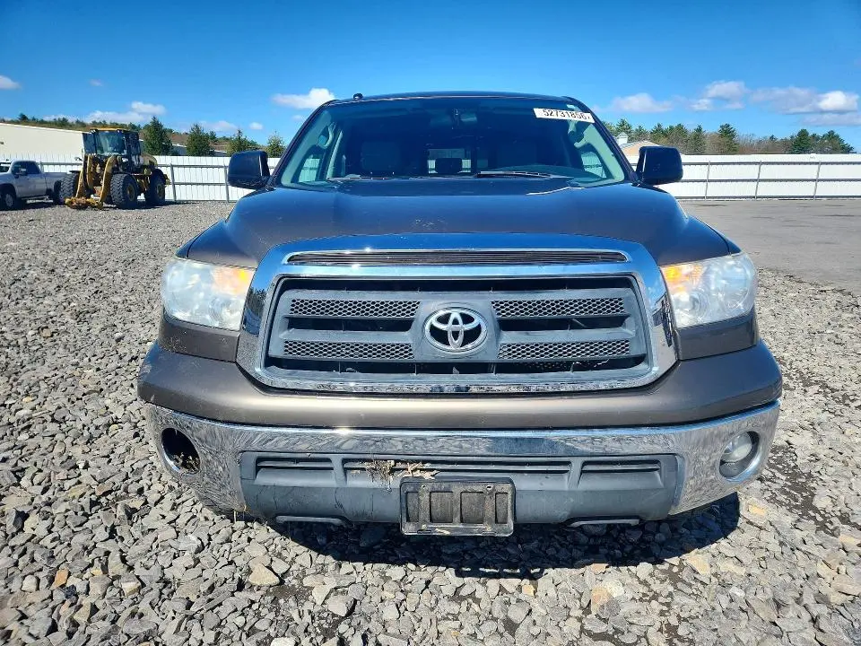 2013 TOYOTA TUNDRA DOUBLE CAB SR5  