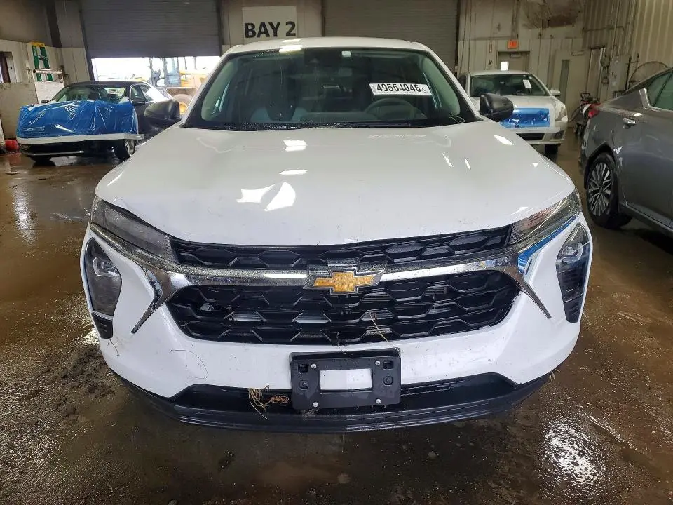 2025 CHEVROLET TRAX LS  