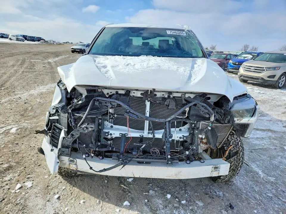 2024 TOYOTA TUNDRA CREWMAX SR  