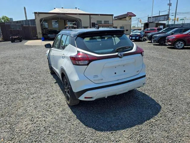 2024 NISSAN KICKS SR  