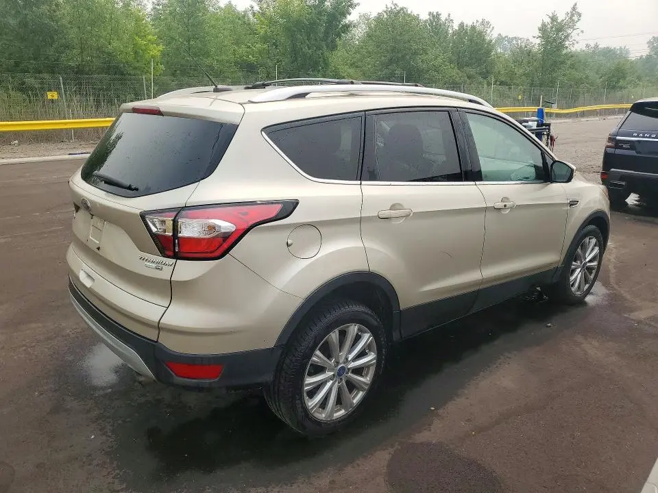 2017 FORD ESCAPE TITANIUM  