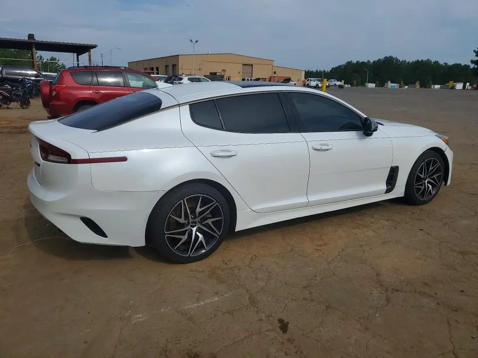 2022 KIA STINGER GT LINE  