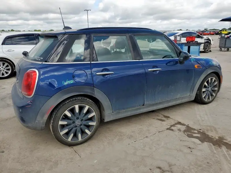 2016 MINI COOPER   