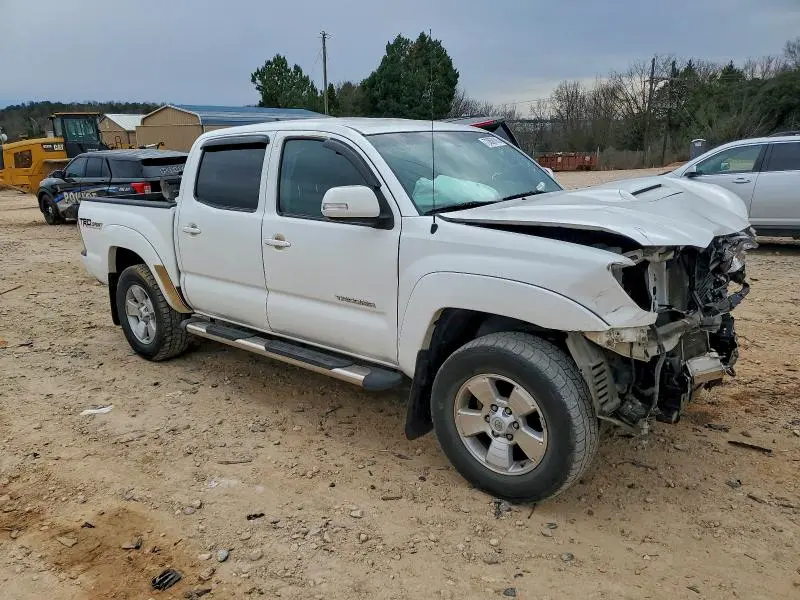2014 TOYOTA TACOMA V6  