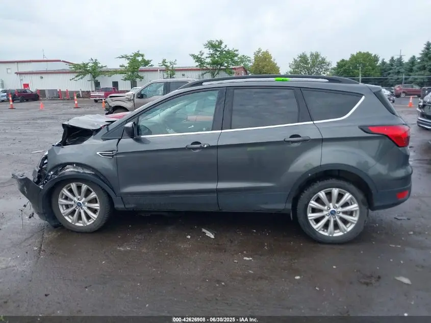 2019 FORD ESCAPE SEL