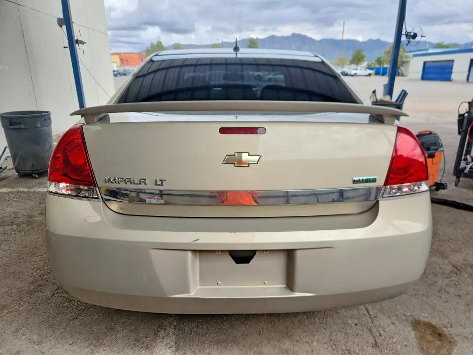 2010 CHEVROLET IMPALA LT  