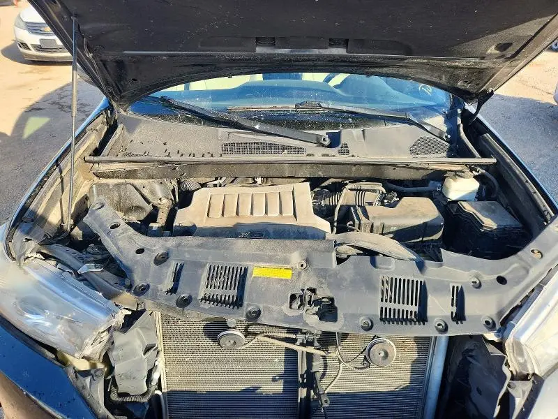 2011 TOYOTA HIGHLANDER BASE  