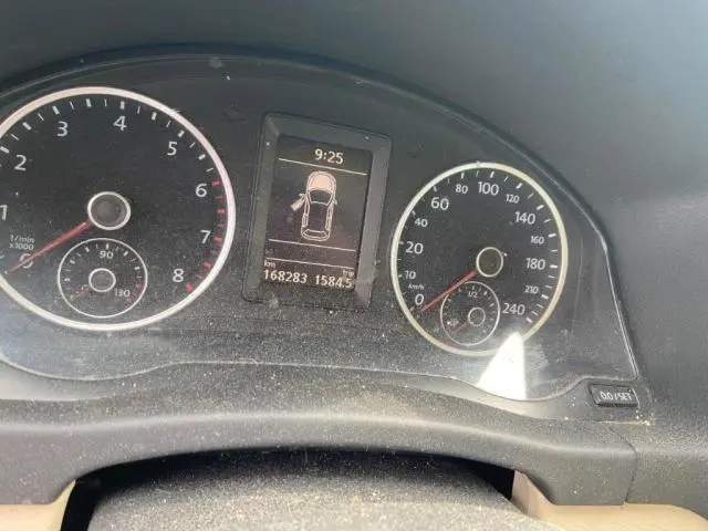 2015 VOLKSWAGEN TIGUAN S  