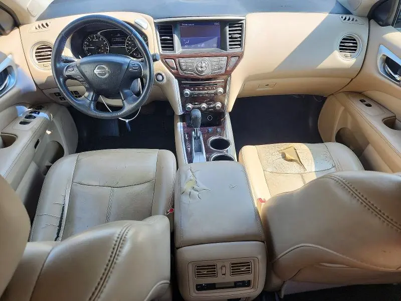 2016 NISSAN PATHFINDER SL  