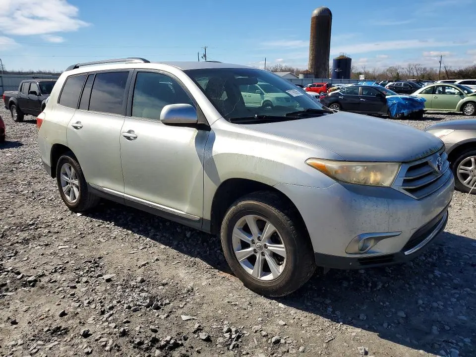 2011 TOYOTA HIGHLANDER BASE  