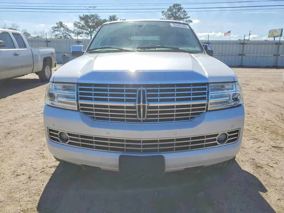 2010 LINCOLN NAVIGATOR   