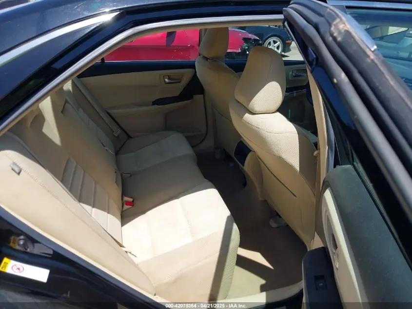 2016 TOYOTA CAMRY LE