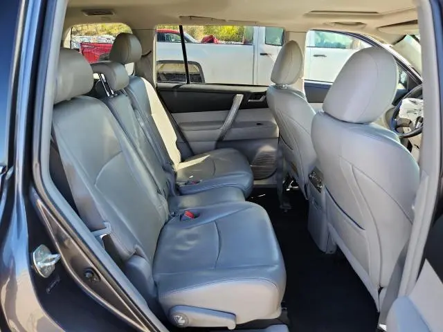 2013 TOYOTA HIGHLANDER BASE  