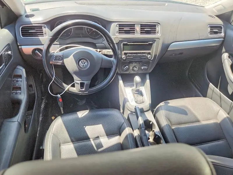 2014 VOLKSWAGEN JETTA SE  