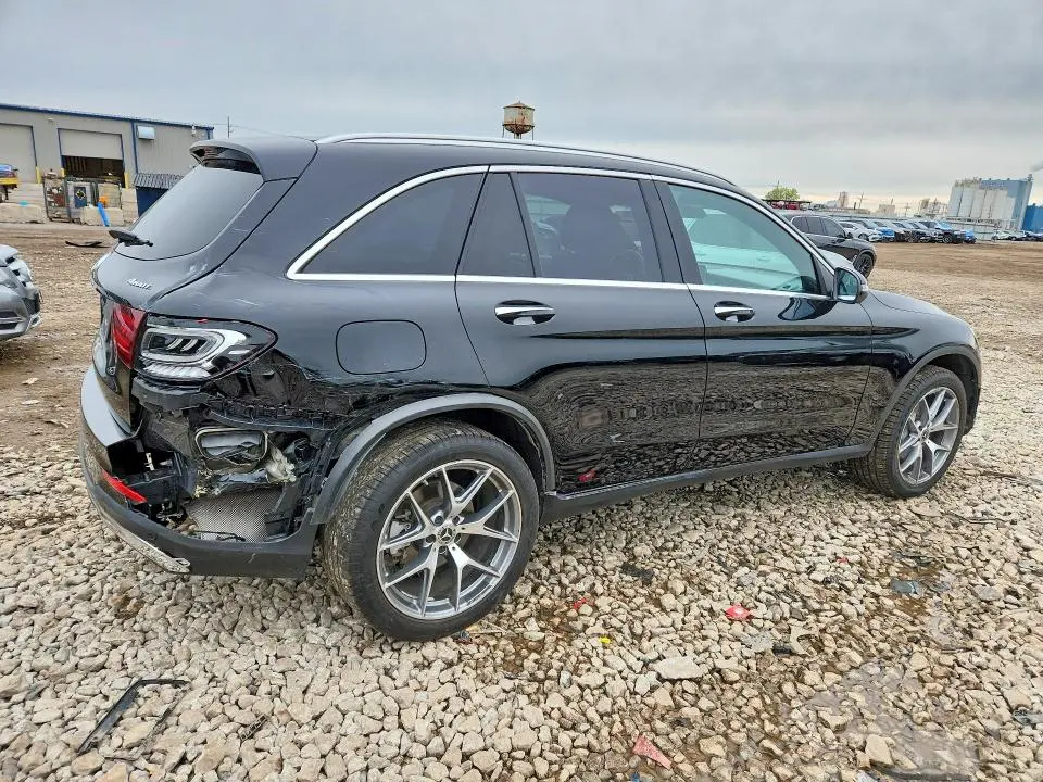 2022 MERCEDES-BENZ GLC 300 4MATIC  