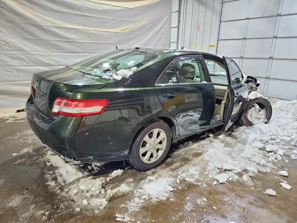 2011 TOYOTA CAMRY   