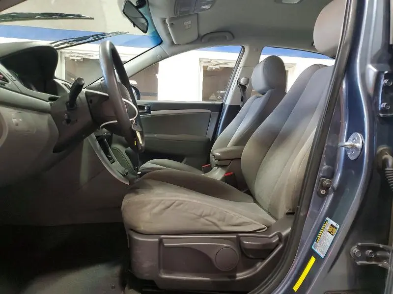 2010 HYUNDAI SONATA GLS  