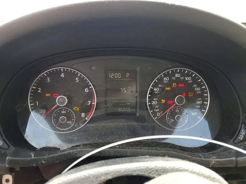 2014 VOLKSWAGEN PASSAT S  