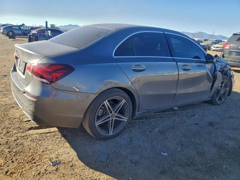 2021 MERCEDES-BENZ A 220  