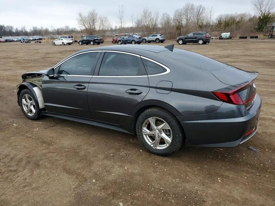 2022 HYUNDAI SONATA SE  