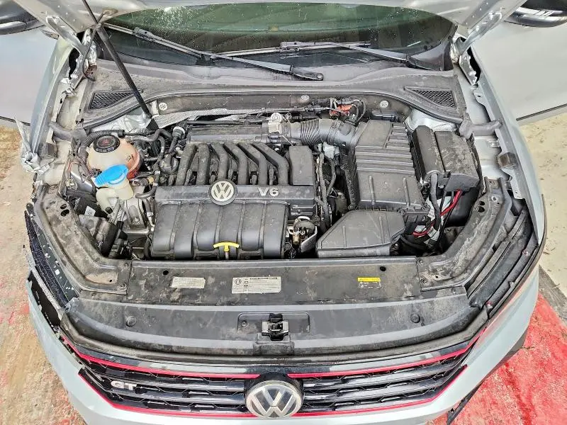 2018 VOLKSWAGEN PASSAT GT  