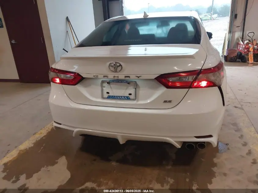 2019 TOYOTA CAMRY SE