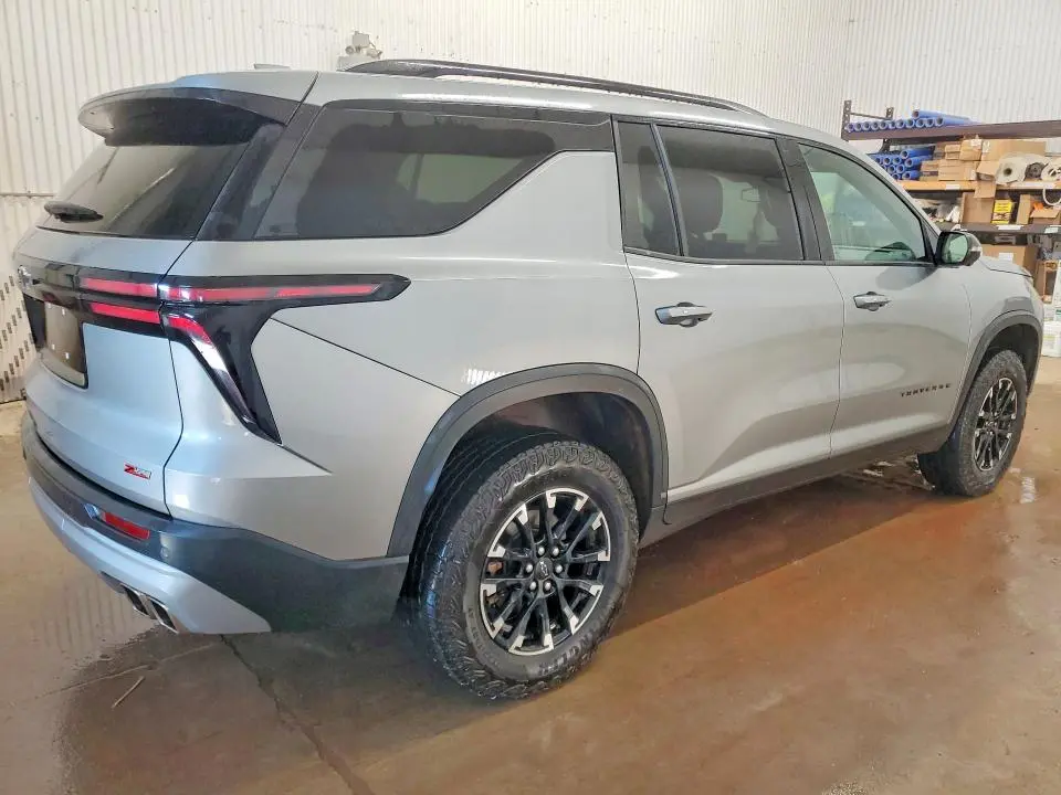 2025 CHEVROLET TRAVERSE Z71  