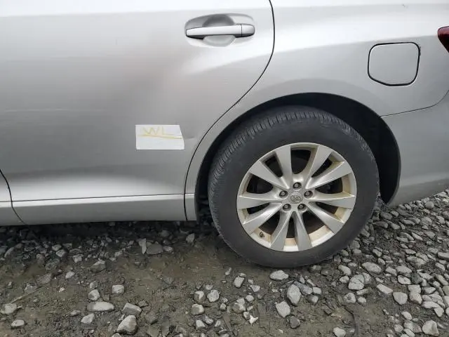 2013 TOYOTA VENZA LE  