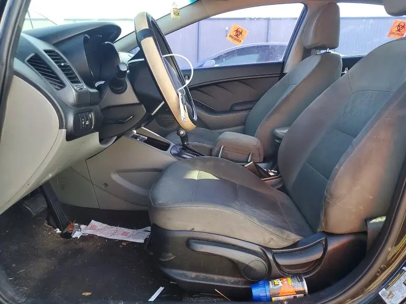 2015 KIA FORTE LX  