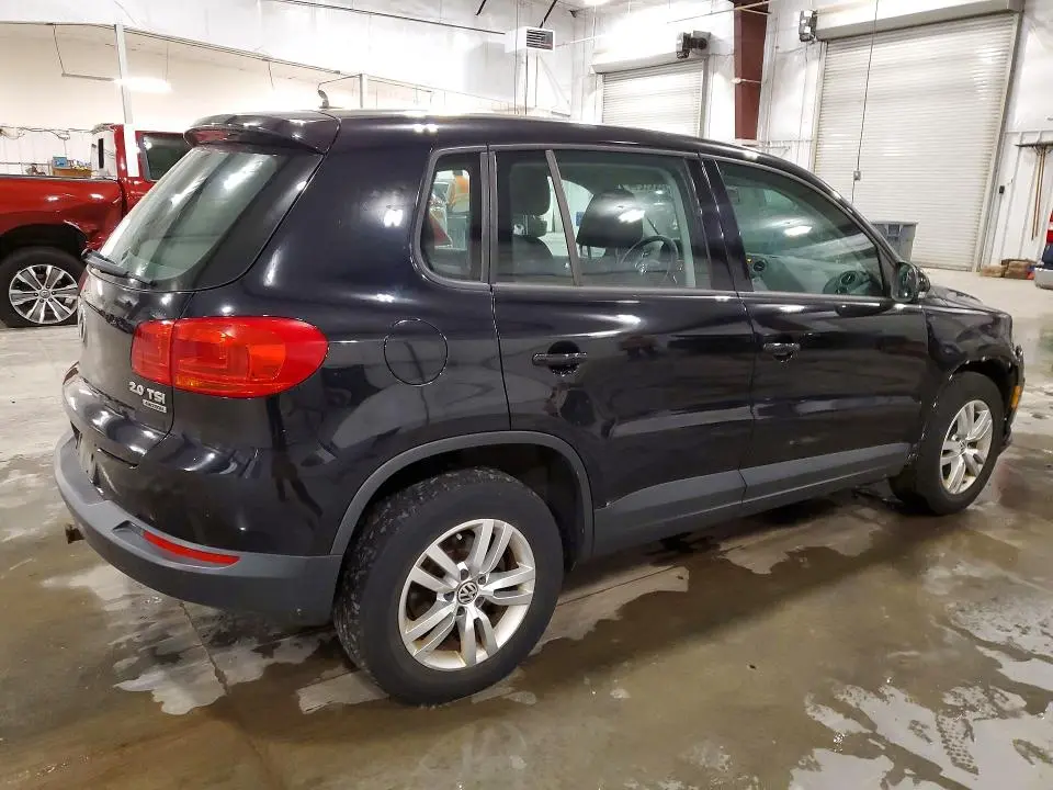 2012 VOLKSWAGEN TIGUAN S  