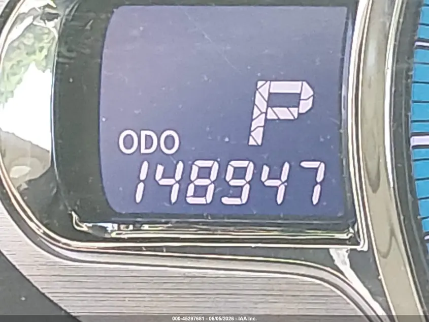2013 TOYOTA SIENNA XLE V6 8 PASSENGER