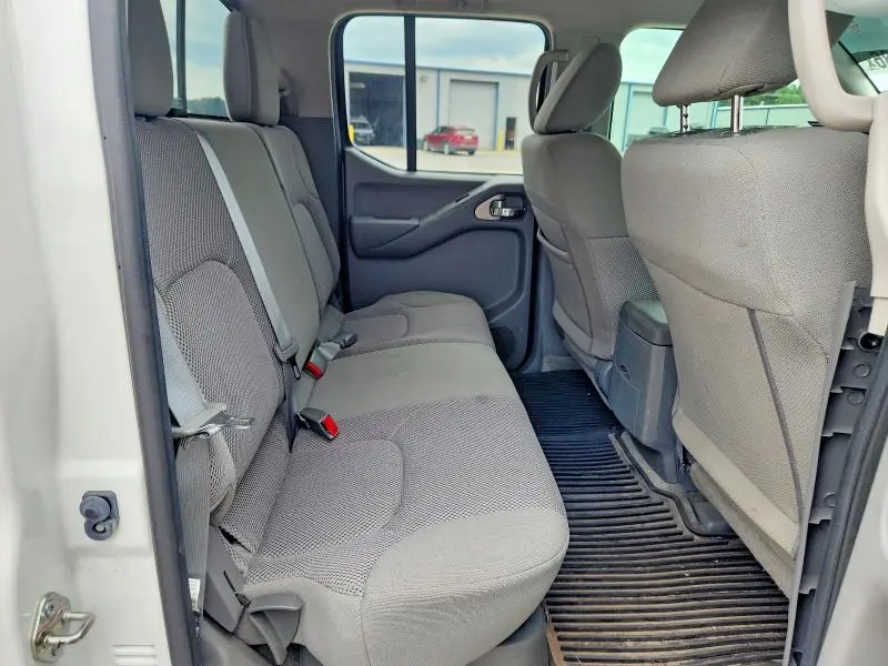 2018 NISSAN FRONTIER SV  