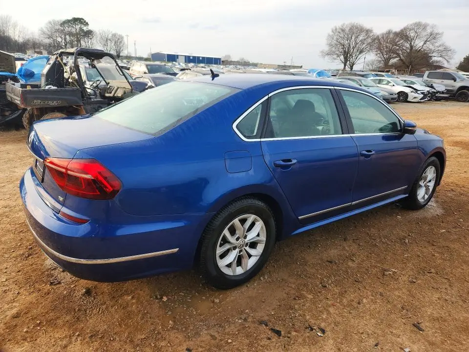 2017 VOLKSWAGEN PASSAT S  