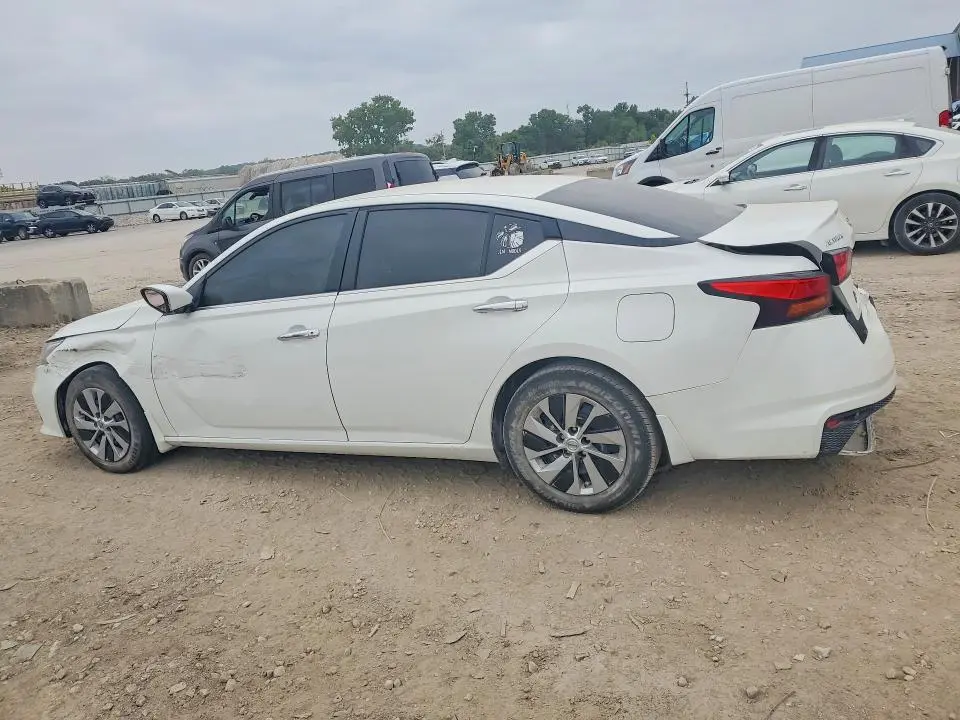 2021 NISSAN ALTIMA S  