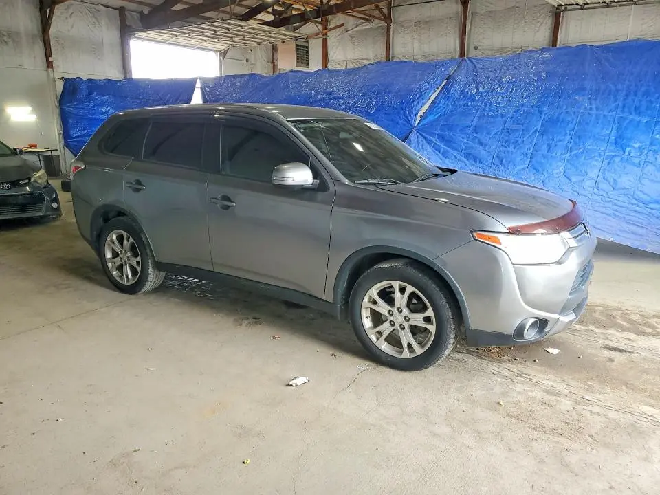 2015 MITSUBISHI OUTLANDER SE  