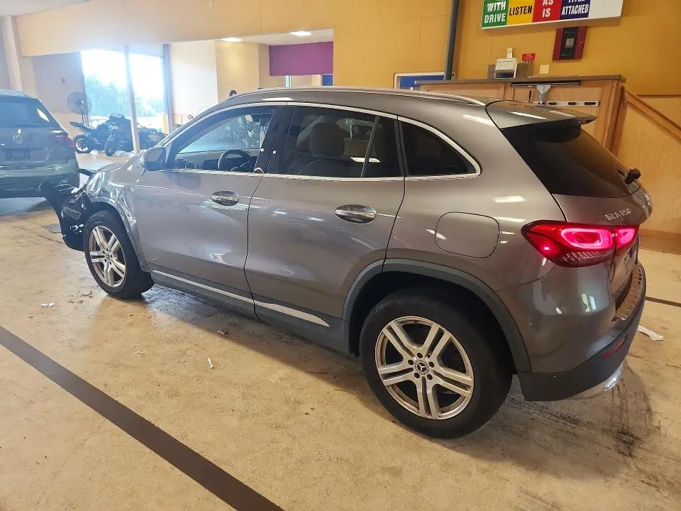 2023 MERCEDES-BENZ GLA 250 4MATIC  